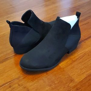 COPY - Mia Amore Lourie Booties - black